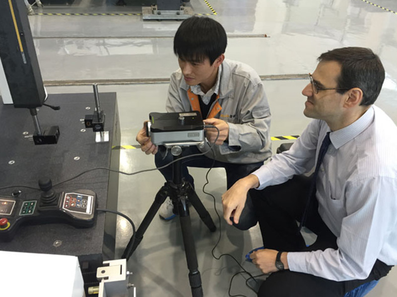 激光干涉儀校準(zhǔn)機(jī)器